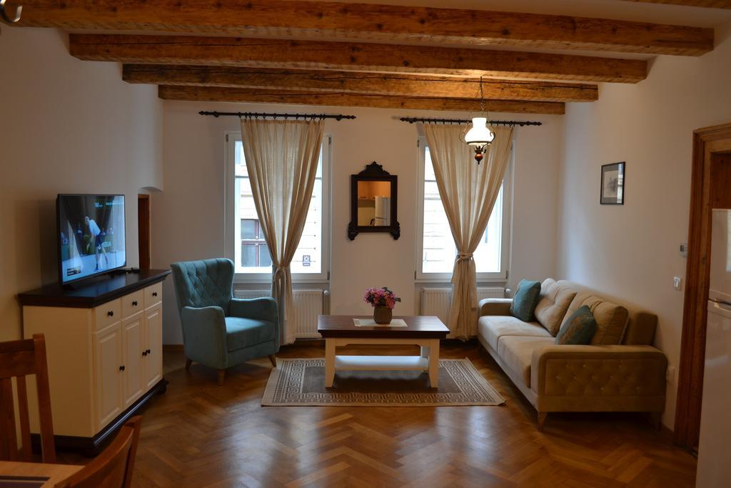 Casa Fanarilor Hotel บราชอฟ ภายนอก รูปภาพ
