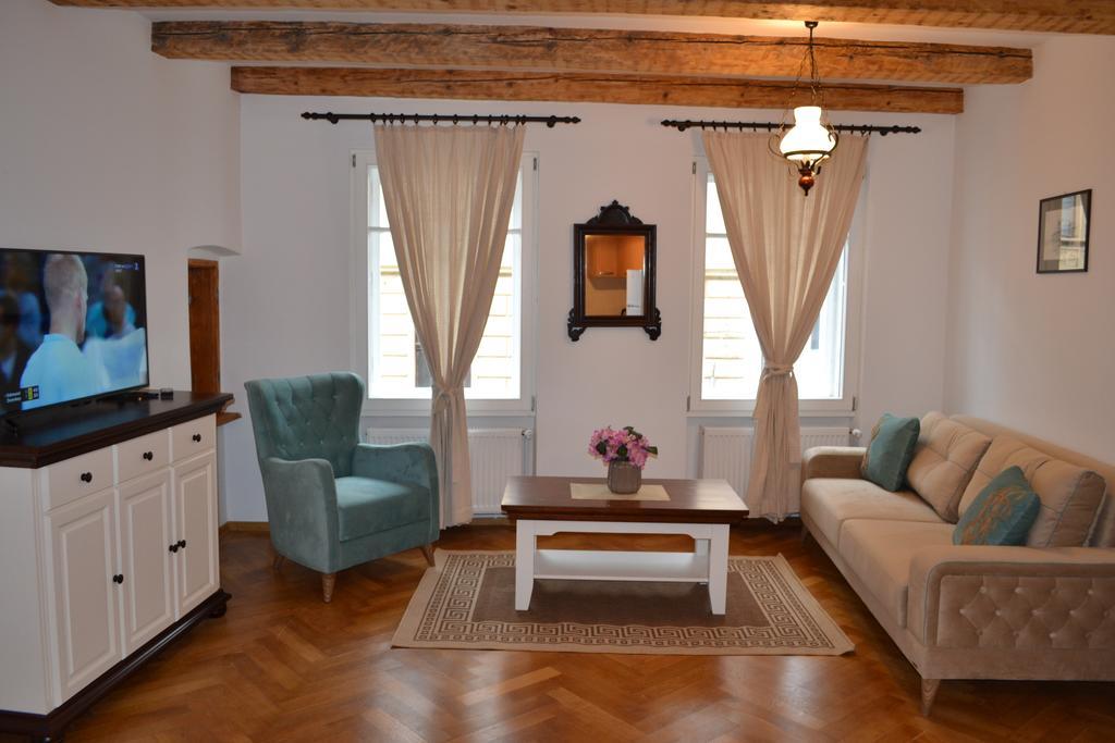 Casa Fanarilor Hotel บราชอฟ ภายนอก รูปภาพ