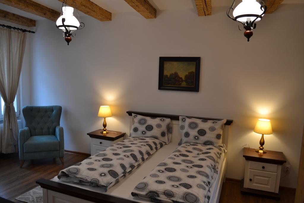 Casa Fanarilor Hotel บราชอฟ ภายนอก รูปภาพ