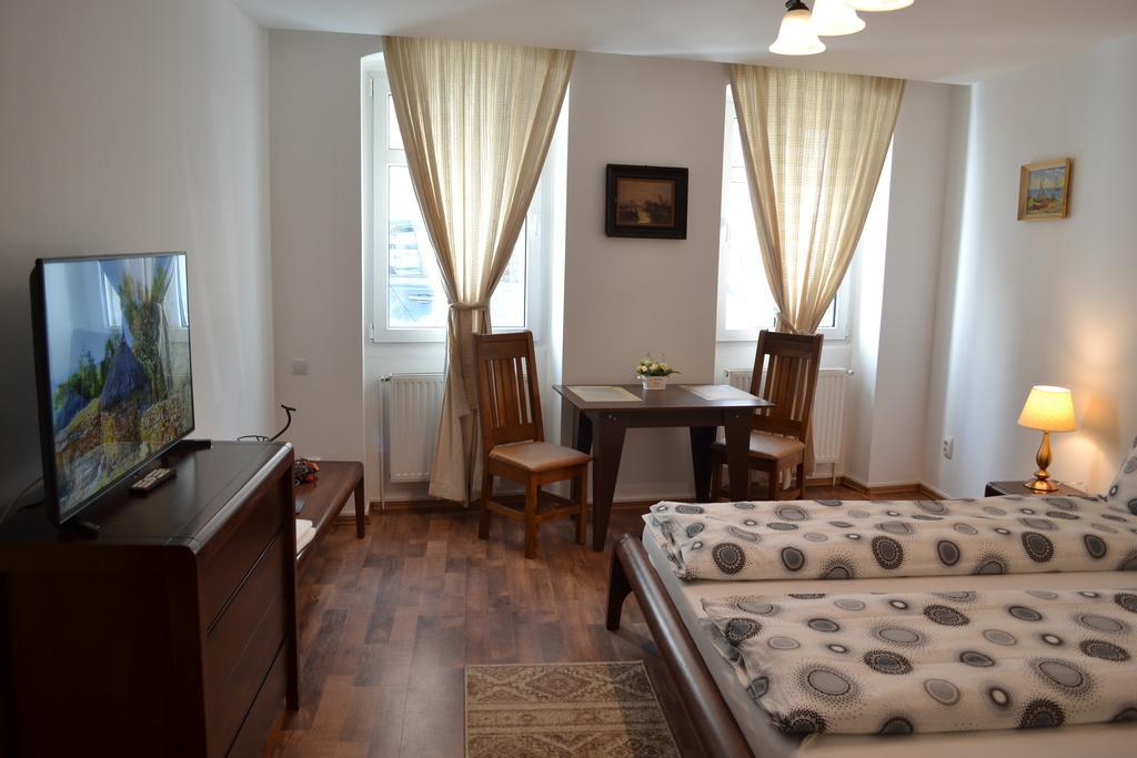 Casa Fanarilor Hotel บราชอฟ ภายนอก รูปภาพ
