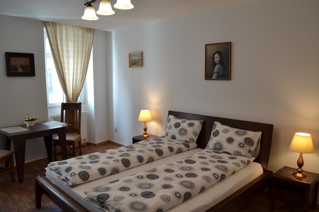 Casa Fanarilor Hotel บราชอฟ ภายนอก รูปภาพ